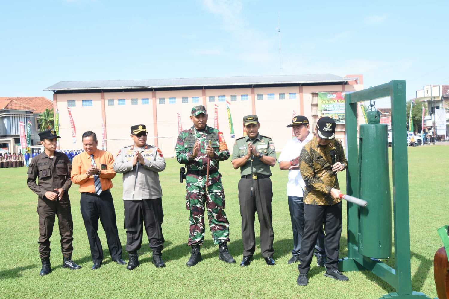 Bupati Kudus Dr. HM. Hartopo, ST., MM., MH., Secara Resmi Buka TMMD Reguler Ke-116 Kodim 0722/Kudus